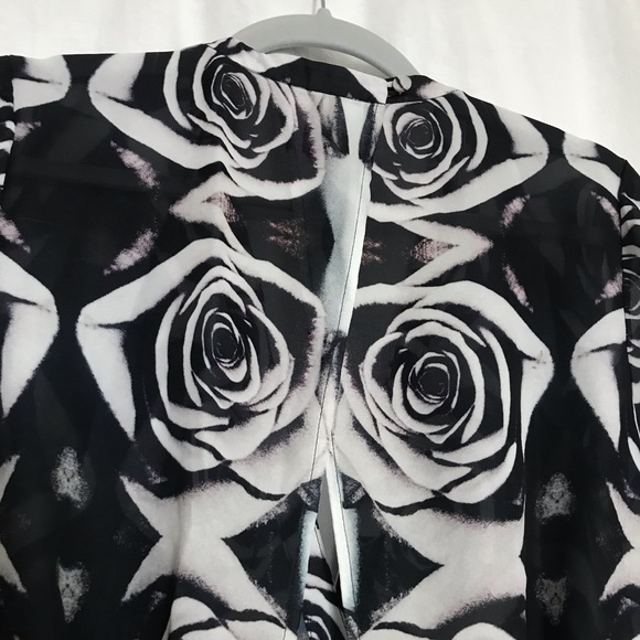 Bec & Bridge roses romper - Picture 7 of 11